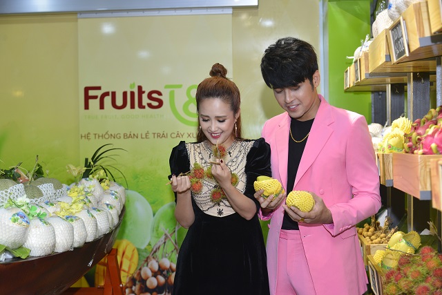 4-Fruits-TT-cua-hang-trai-cay-tuoi-quan-1-dat-chuan-xuat-khau.jpg